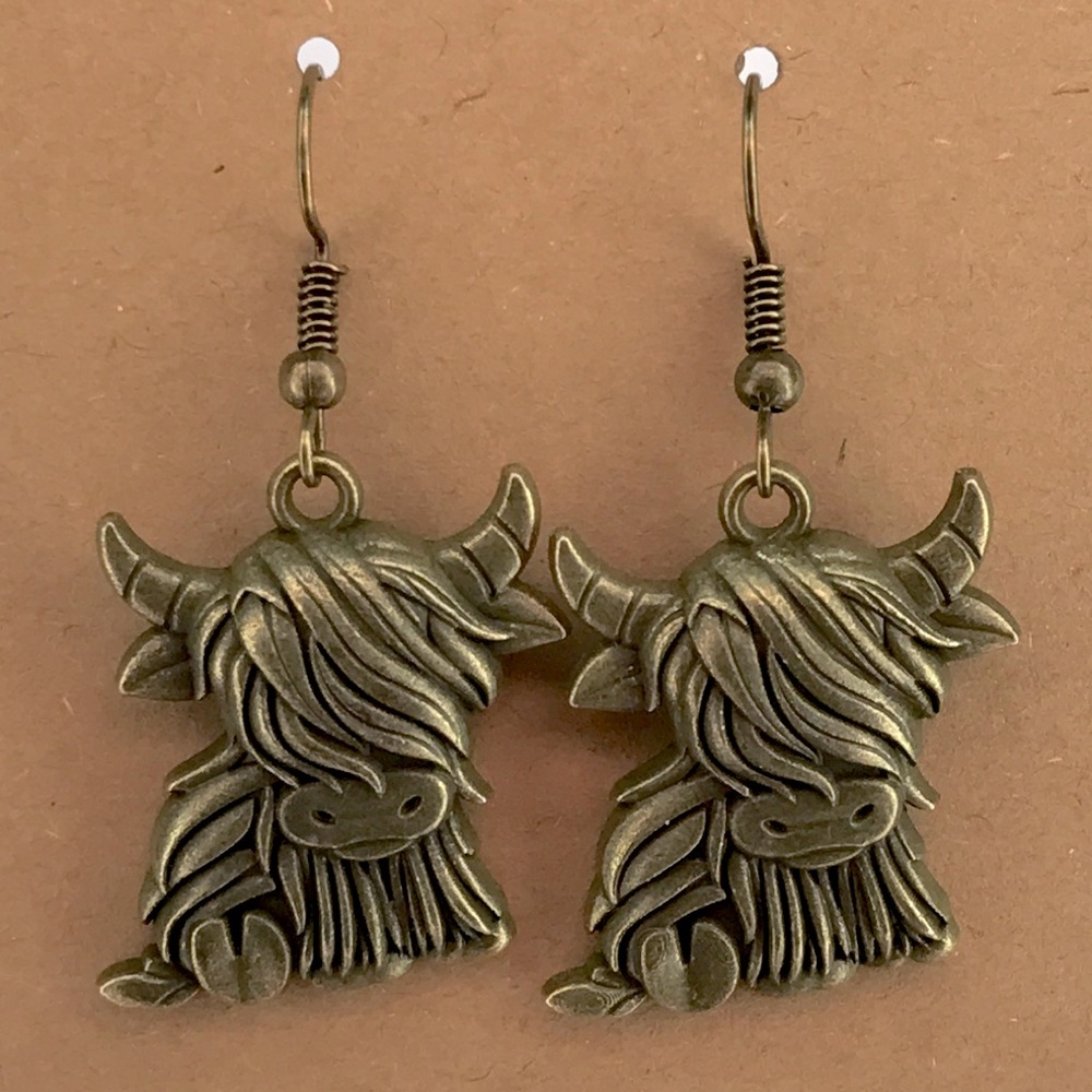 Bronze Highland Cow Earrings - Picture 4 of 4